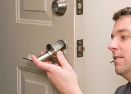 Gold Locksmith Store Algonquin, IL 847-416-0334 Gold Locksmith Store Algonquin, IL 847-416-0334 - install-new-locks